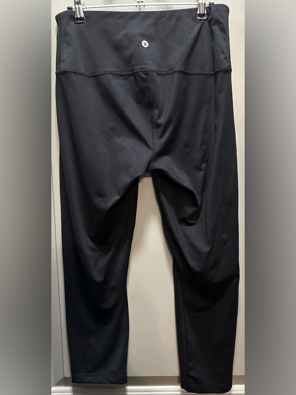 Velocity Size M Black Leggings EUC - Picture 2 of 4